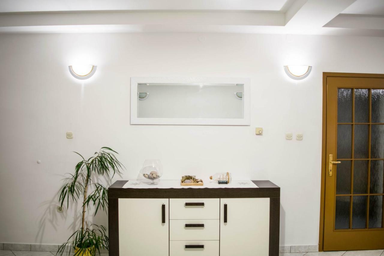 Apartman Luka Sibenik Exterior photo
